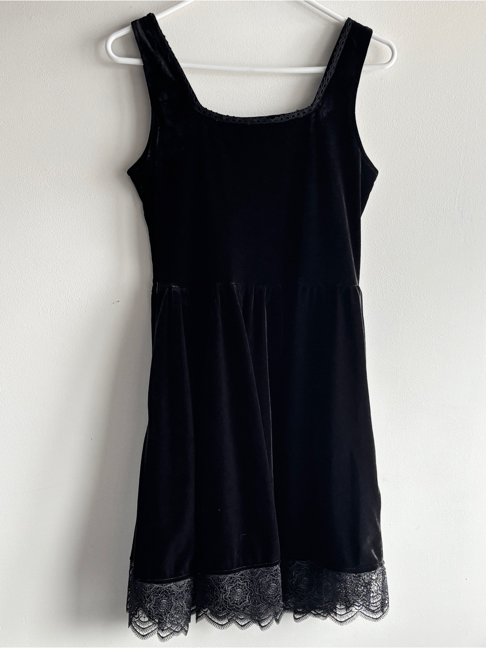 NWT Disturbia Orbweb Lace Hem Velour Mini Dress Black 6 - Picture 6 of 8